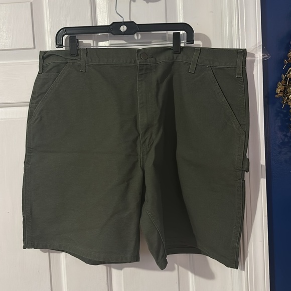 NWOT Men’s Carhartt Original Fit Duck Canvas Workwear Carpenter Shorts Size 42 - Picture 2 of 8